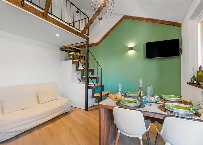 La Chicchetta - Happy