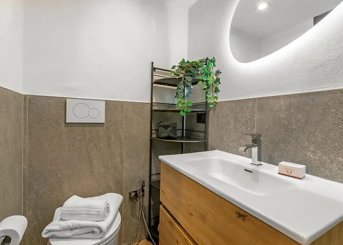 La Chicchetta - Happy *